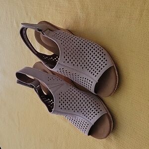 Rockport wedge sandals